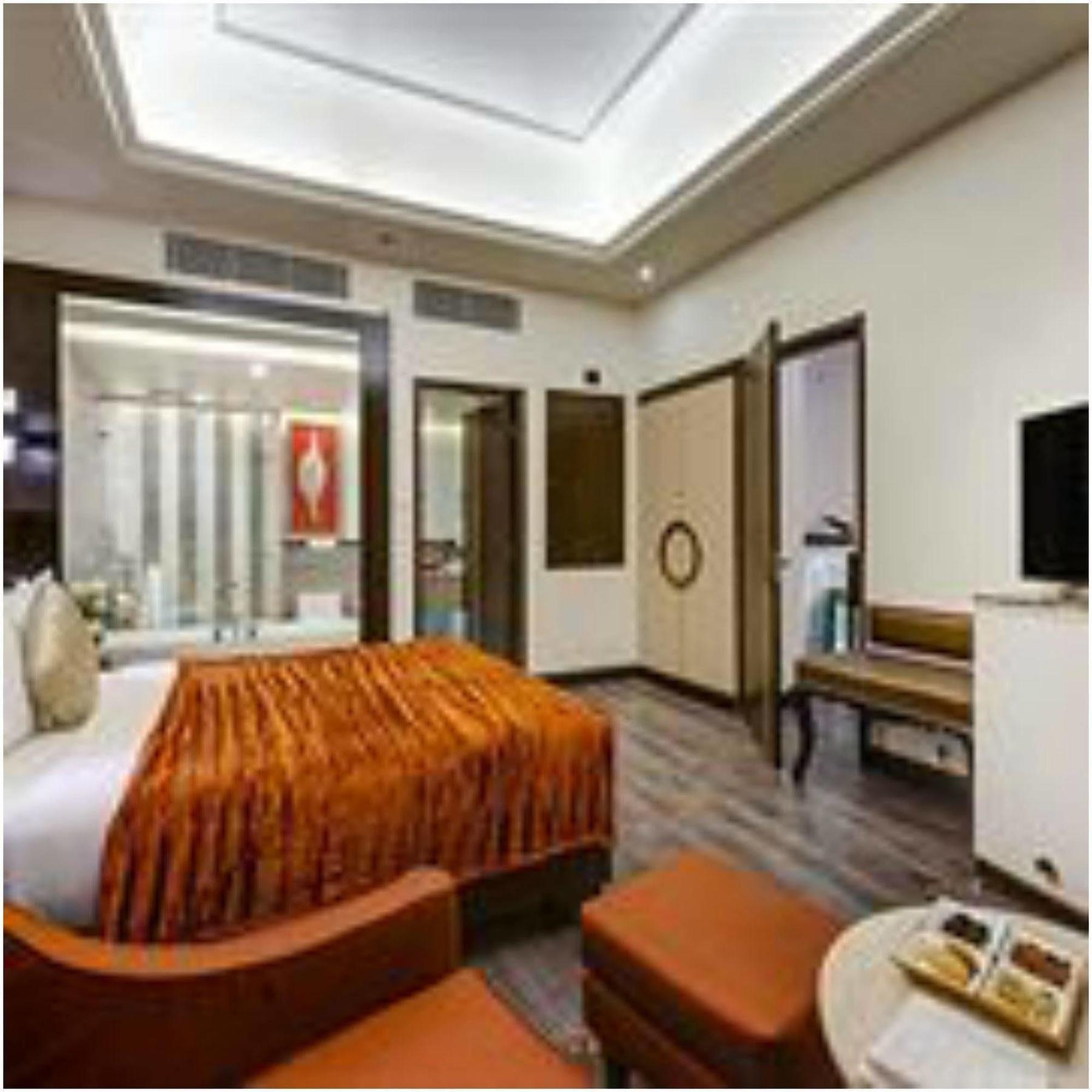 Hotel Hindusthan International, Калькутта Экстерьер фото