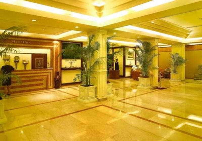 Hotel Hindusthan International, Калькутта Экстерьер фото